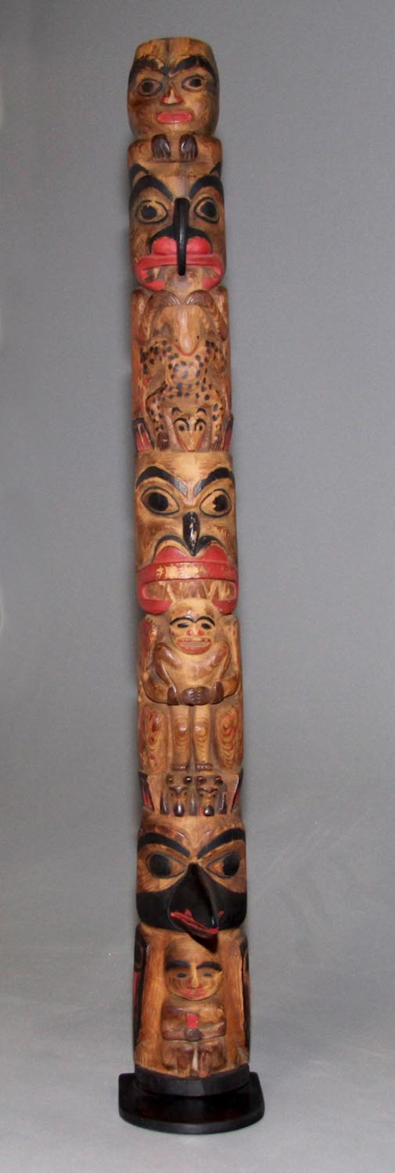 Haida Hollowback Totem Image 2