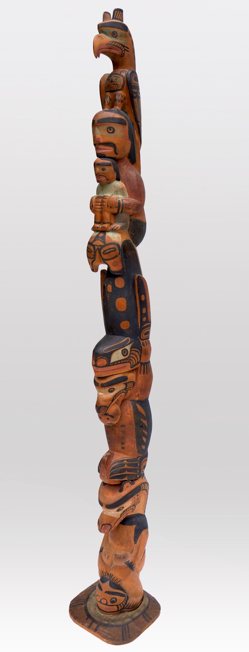 Model Totem Pole Image 1