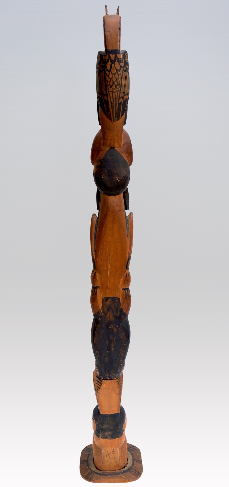 Model Totem Pole Image 4